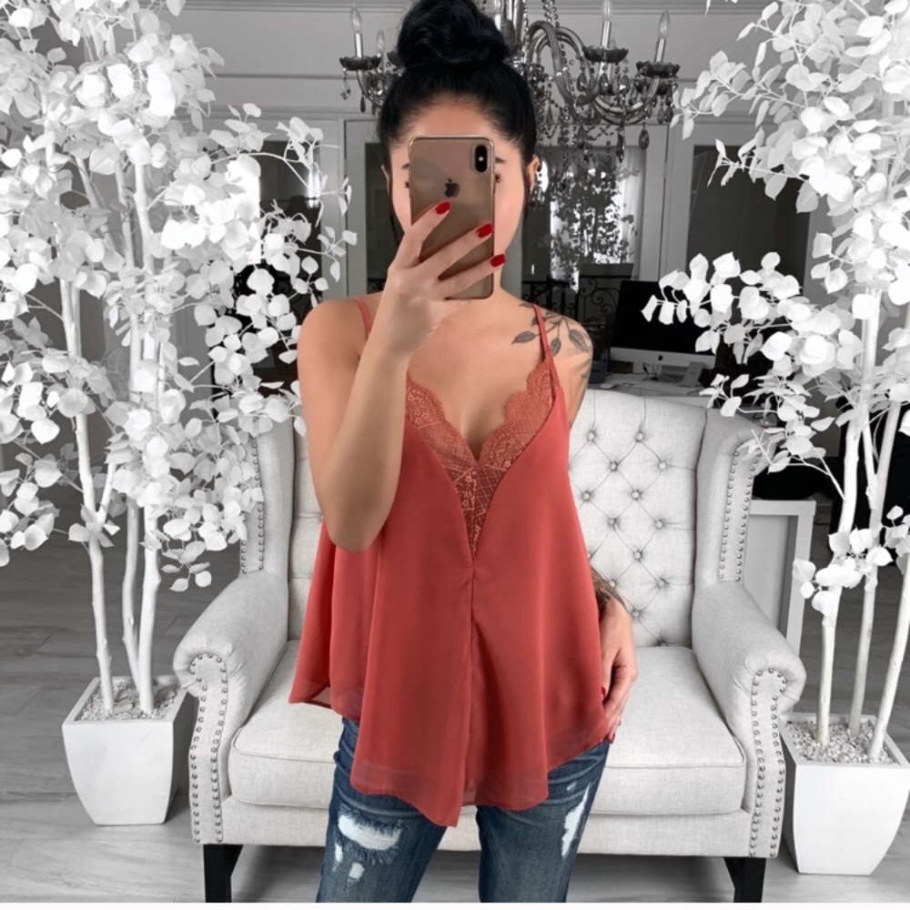 🔥BOGO SALE🔥 🔁Annalyn Top